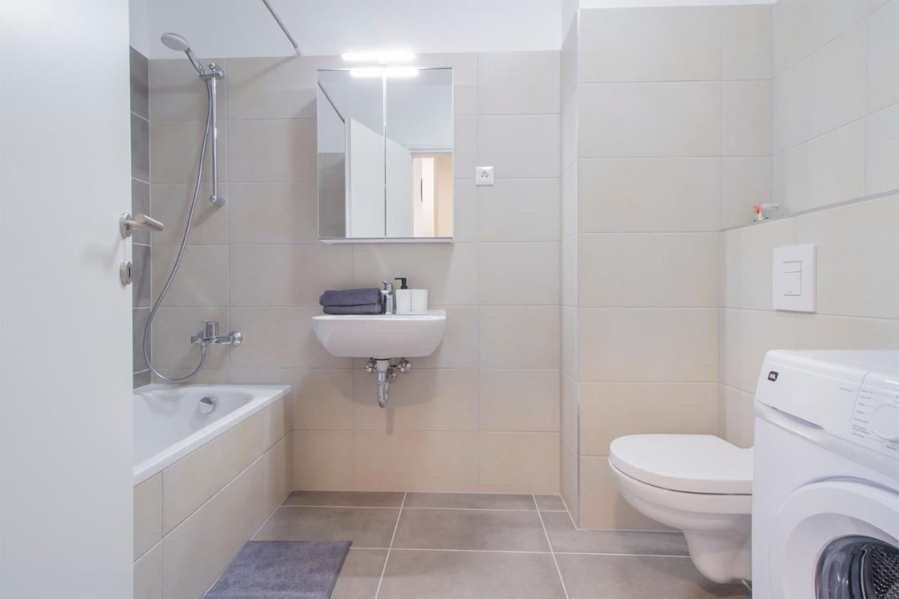 Corvin Modern Suite Budapeste Exterior foto